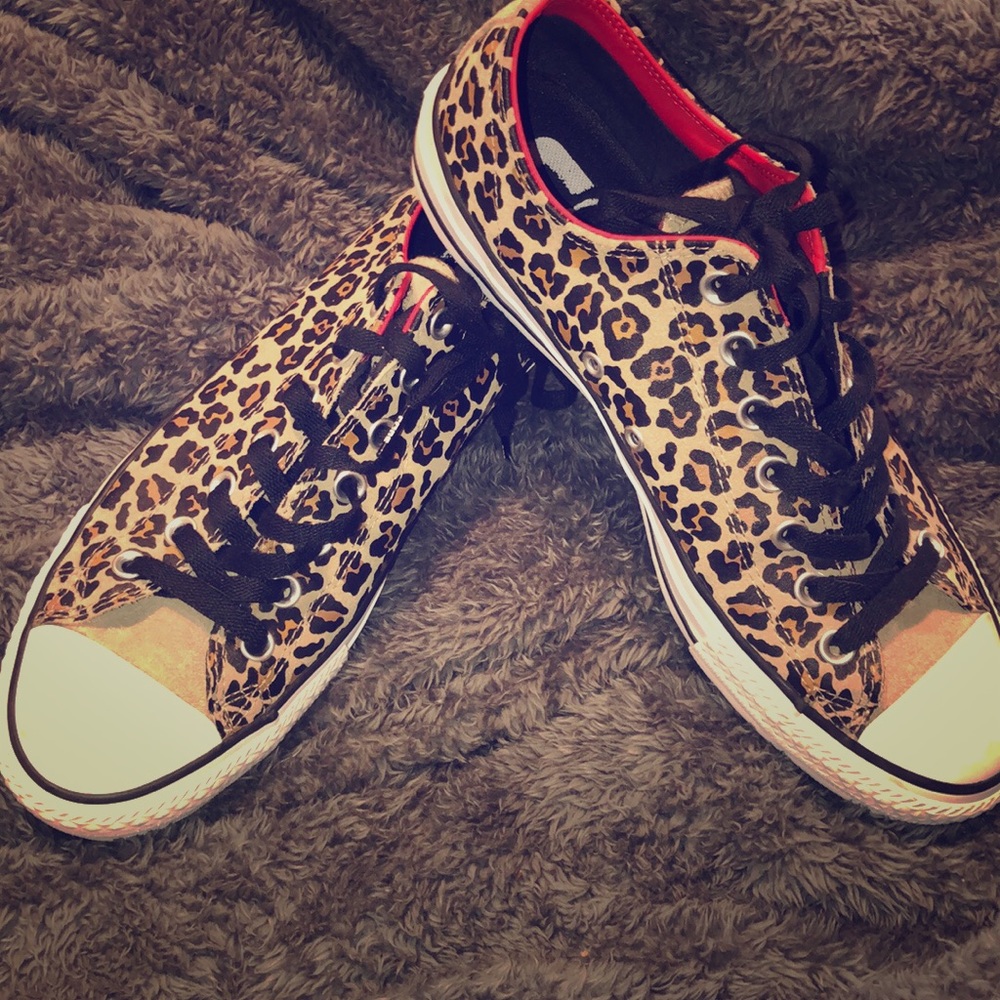Converse Leopard